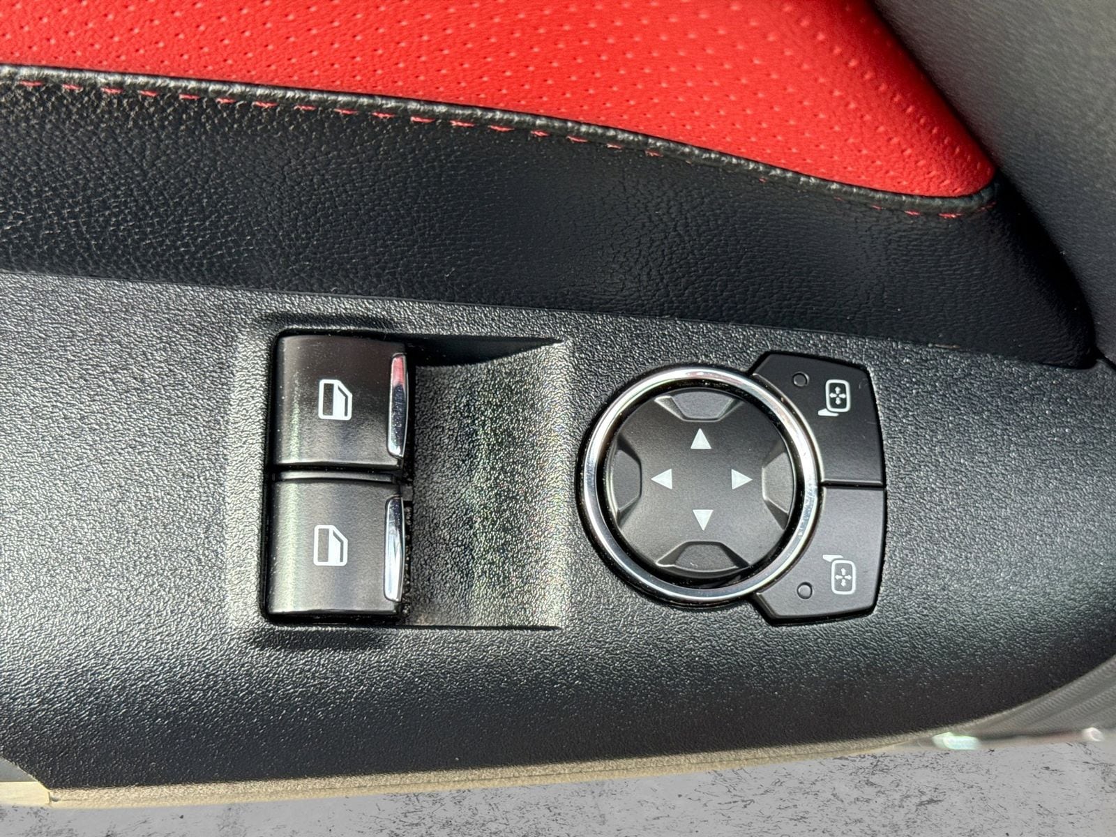 Thumbnail: 2015 Ford Mustang - 15