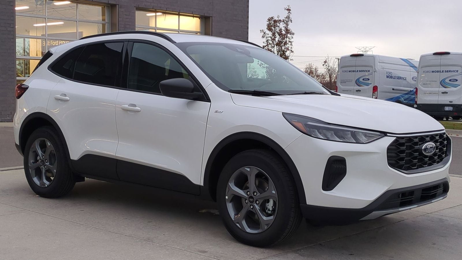 Thumbnail: 2025 Ford Escape - 8