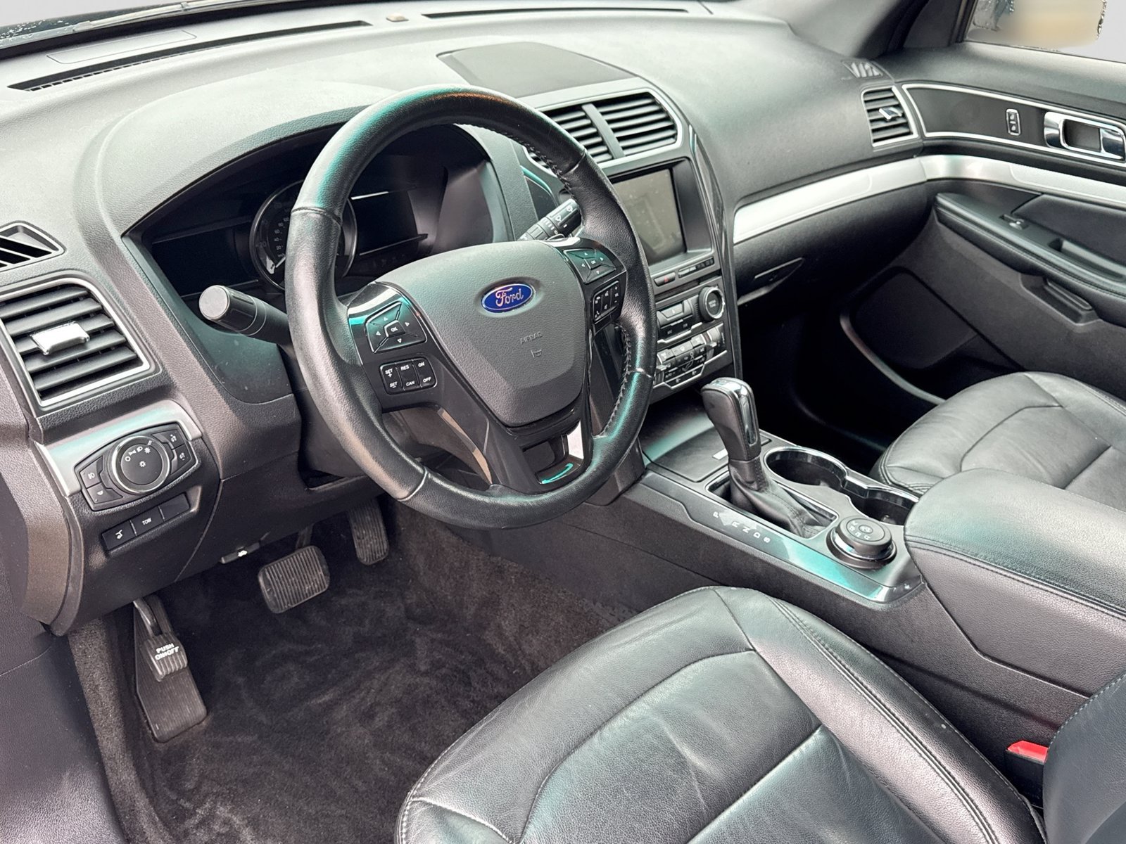 Used 2017 Ford Explorer XLT SUV
