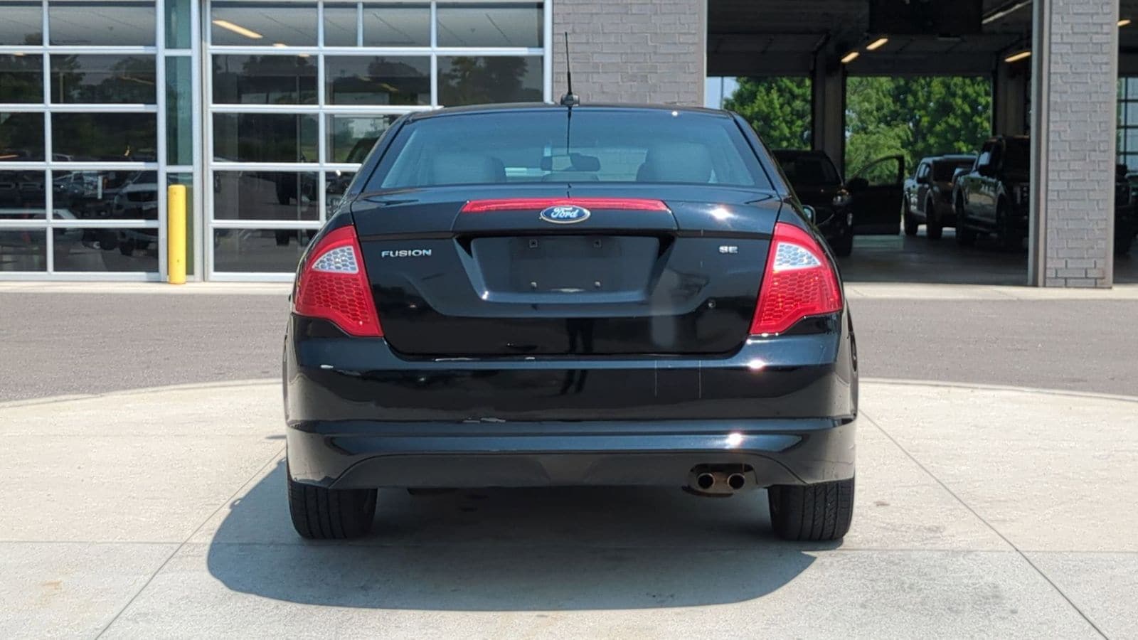 Thumbnail: 2012 Ford Fusion - 4