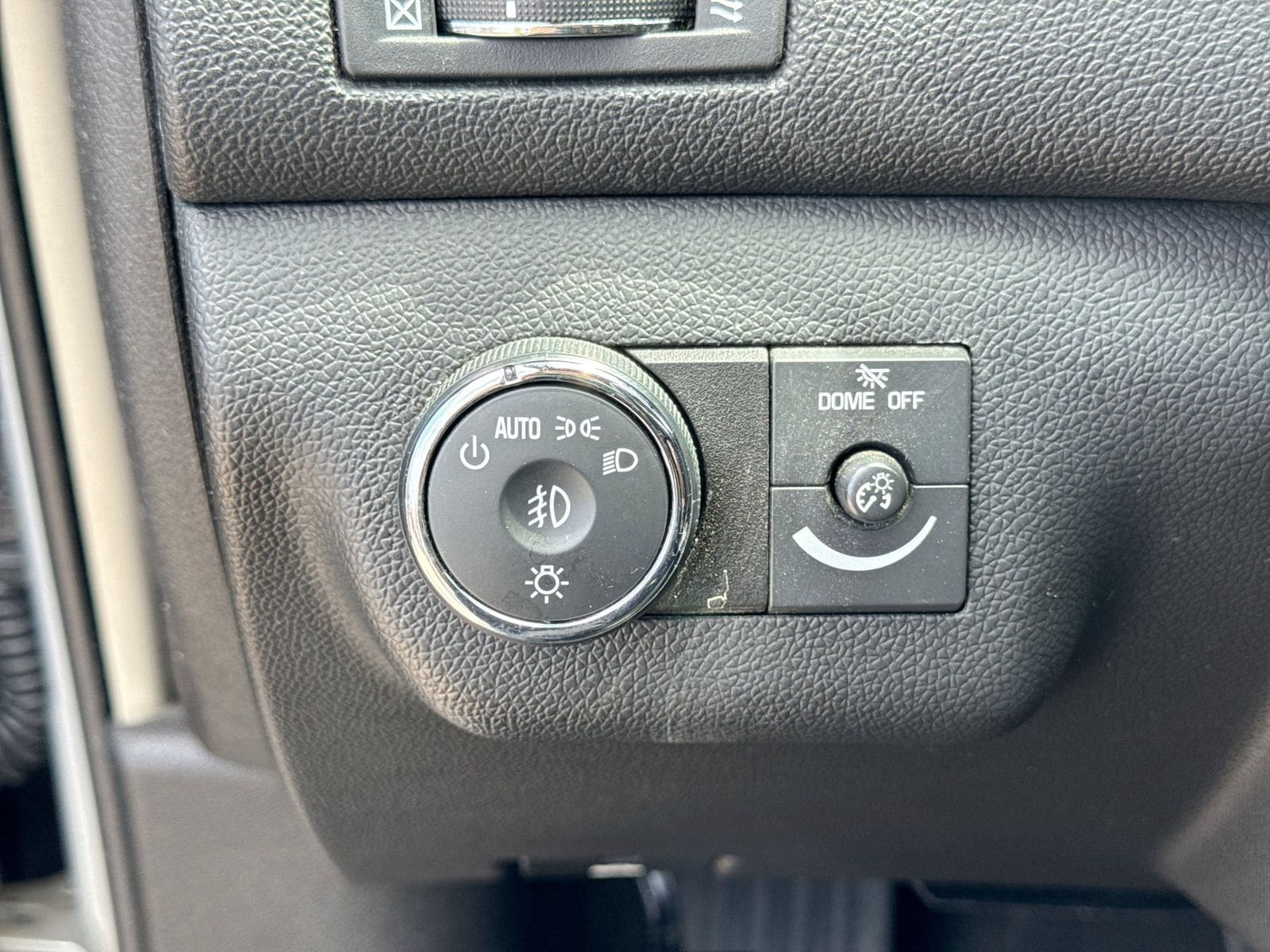 Thumbnail: 2010 Buick Enclave - 17