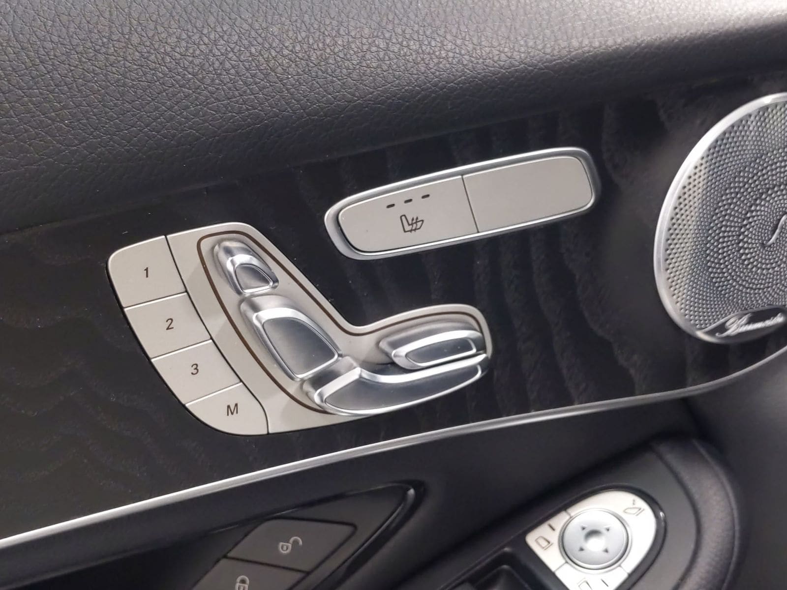 Thumbnail: 2017 Mercedes-Benz GLC - 20