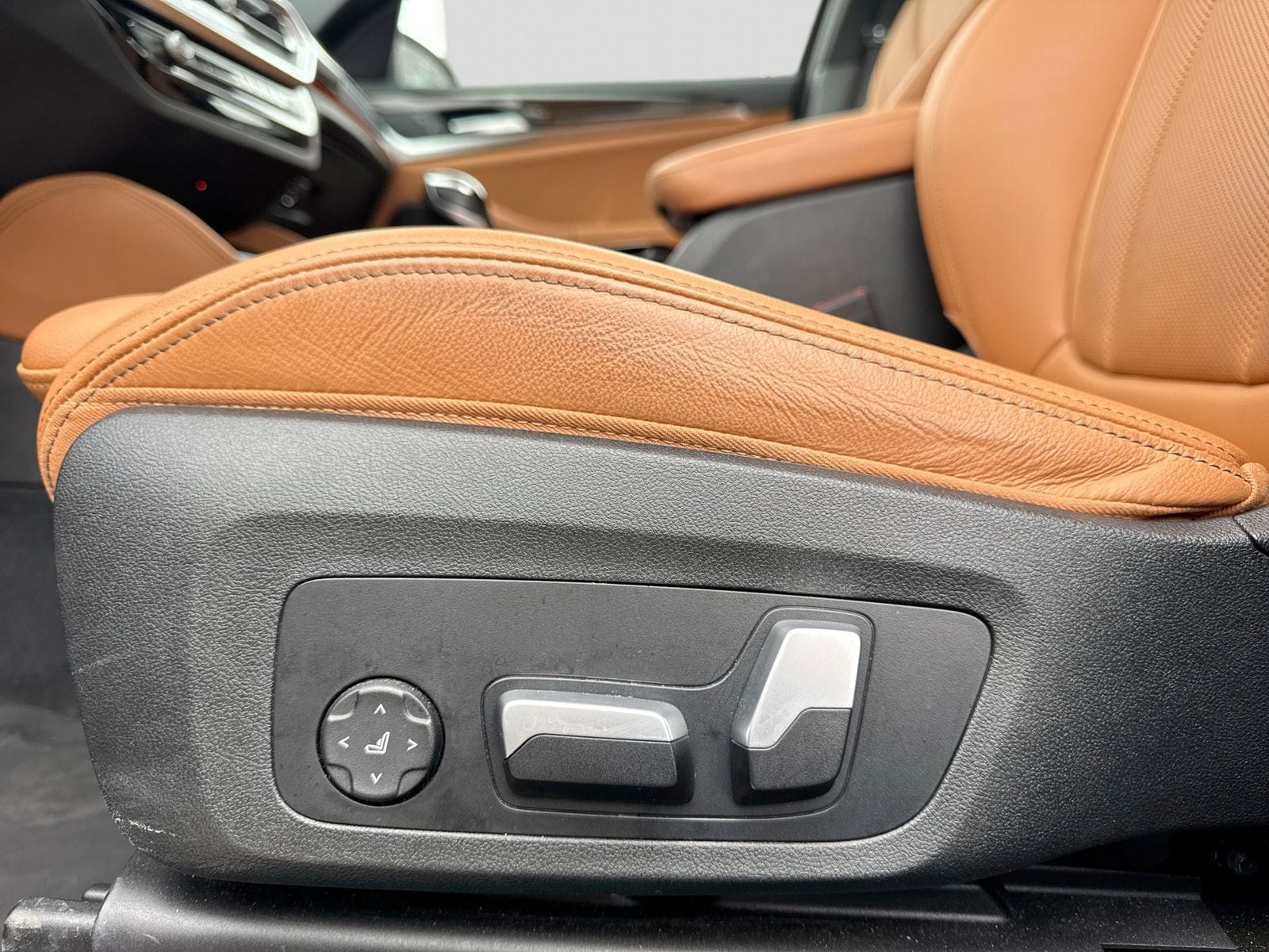 Thumbnail: 2022 BMW X4 - 18