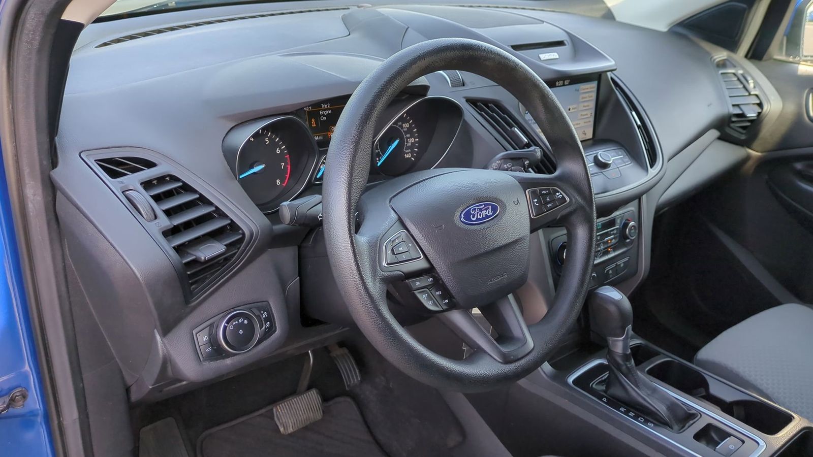 2017 Ford Escape SE photo 2
