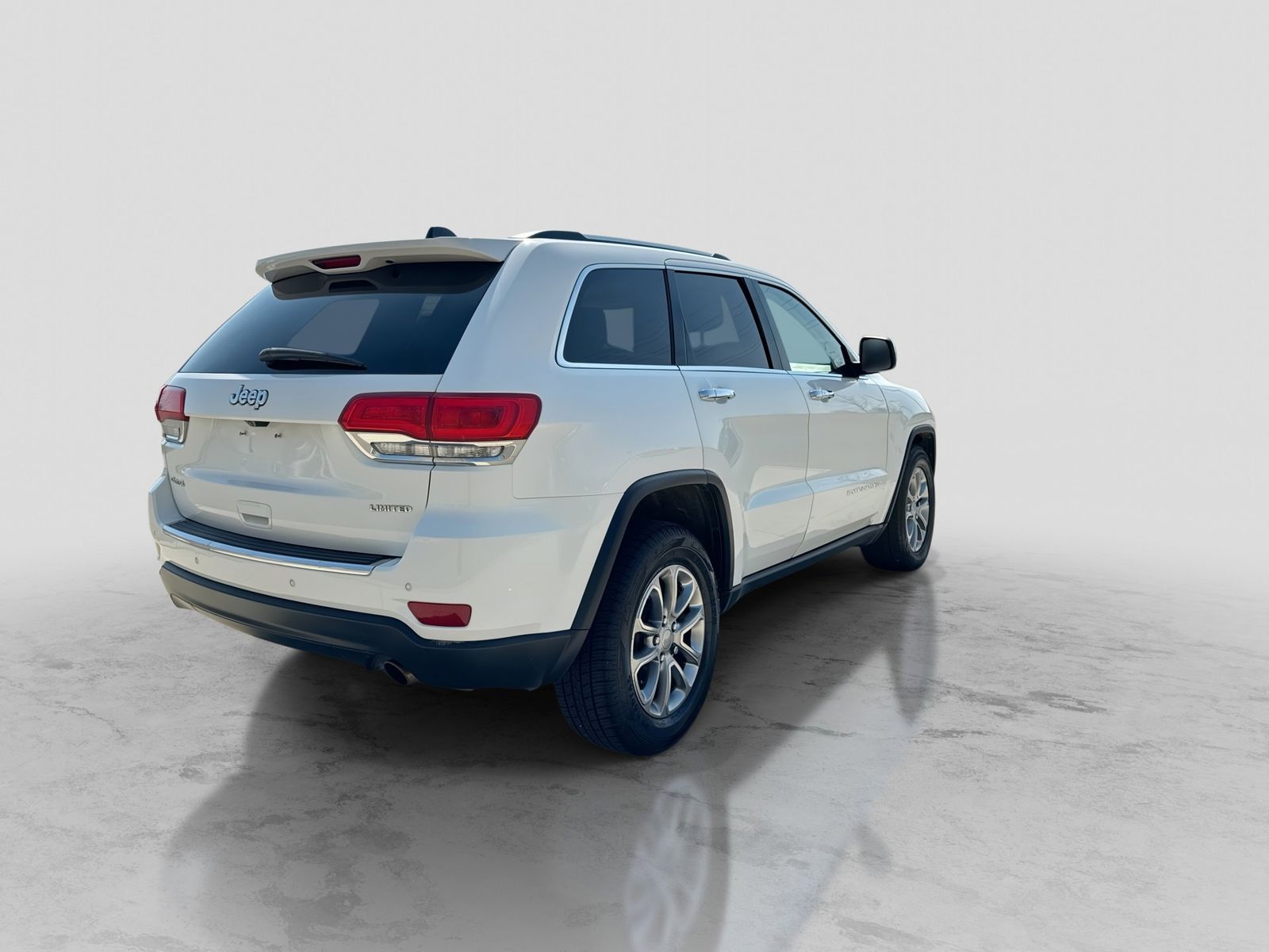 Thumbnail: 2015 Jeep Grand Cherokee - 7