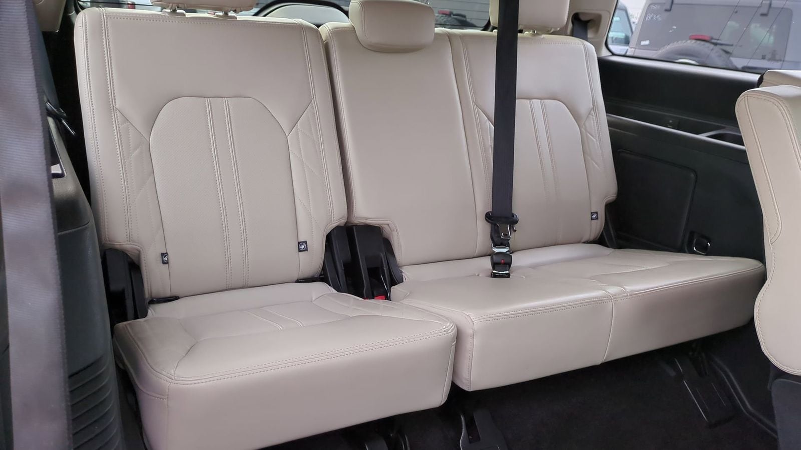 2020 Ford Expedition Platinum 23