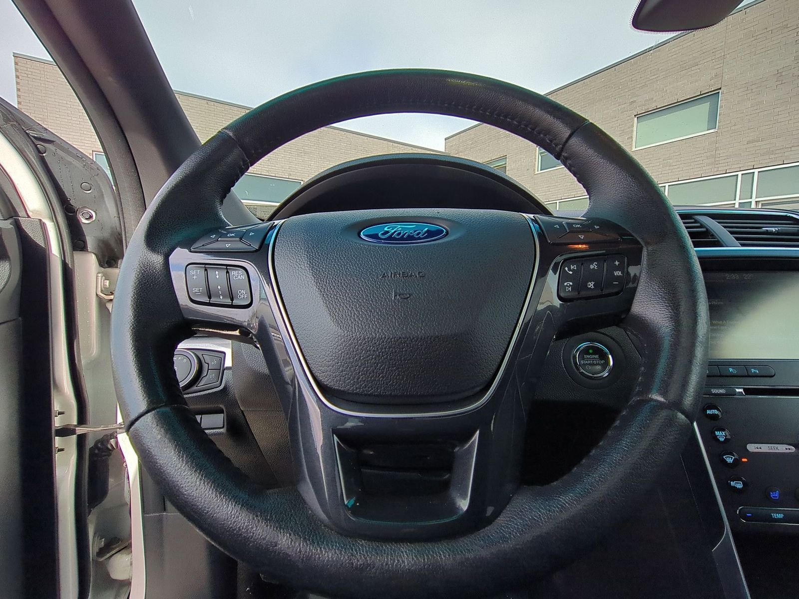 Thumbnail: 2016 Ford Explorer - 30