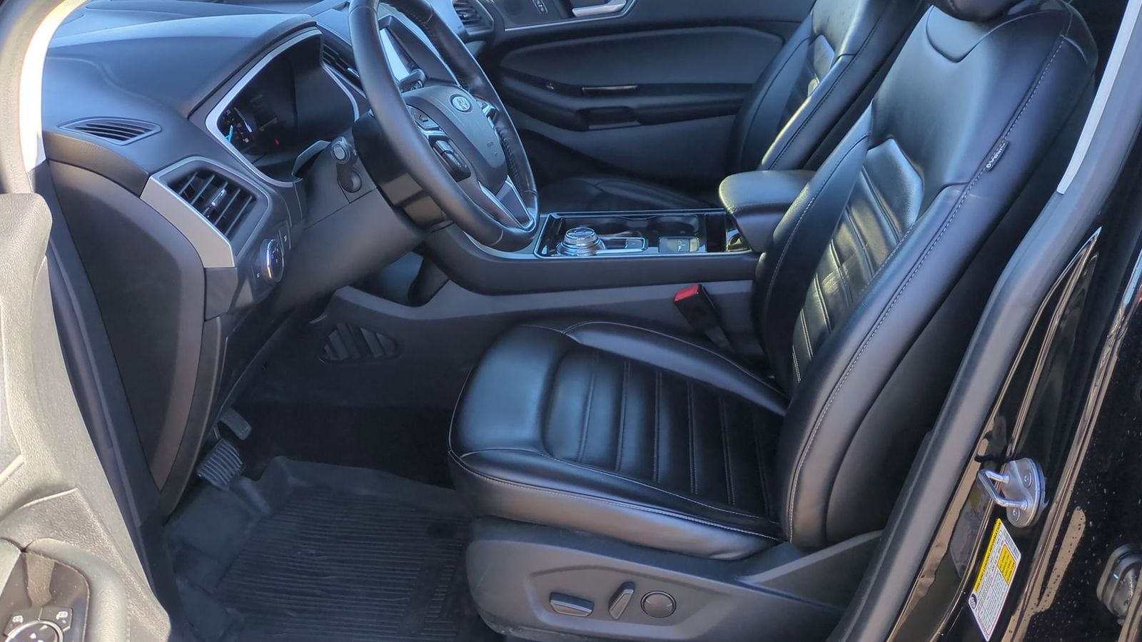 Thumbnail: 2020 Ford Edge - 8