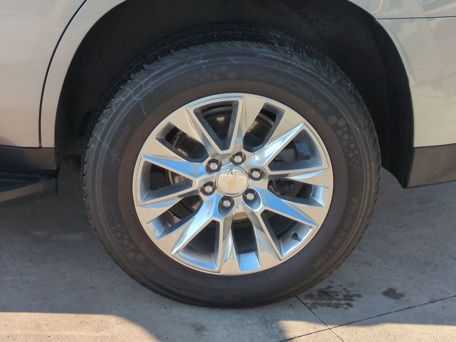 Thumbnail: 2023 Chevrolet Tahoe - 15