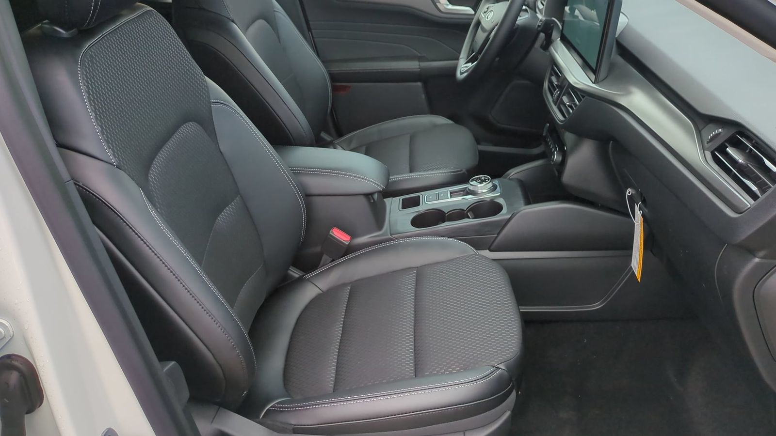 Thumbnail: 2025 Ford Escape - 18