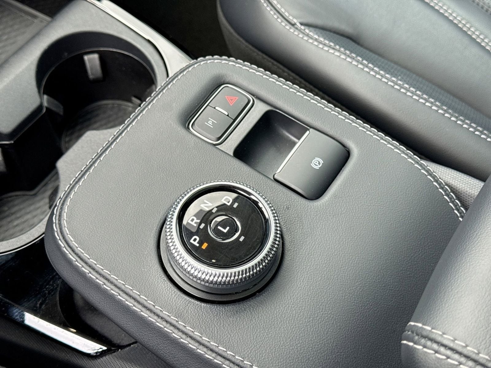 Thumbnail: 2022 Ford Mustang Mach-E - 33