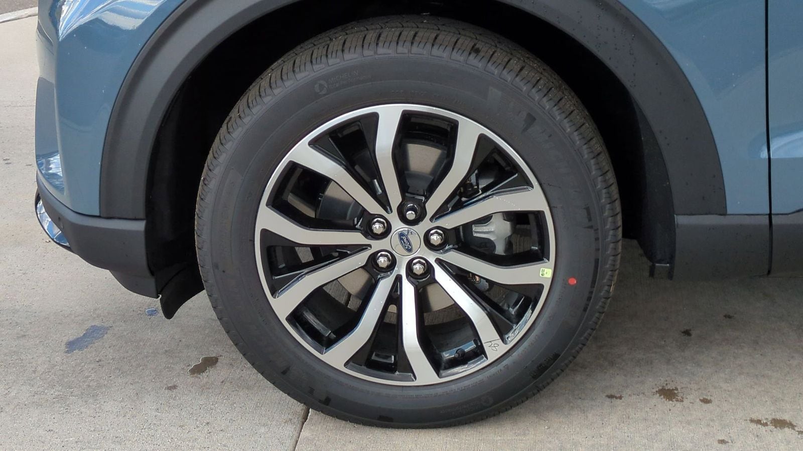 Thumbnail: 2025 Ford Explorer - 10