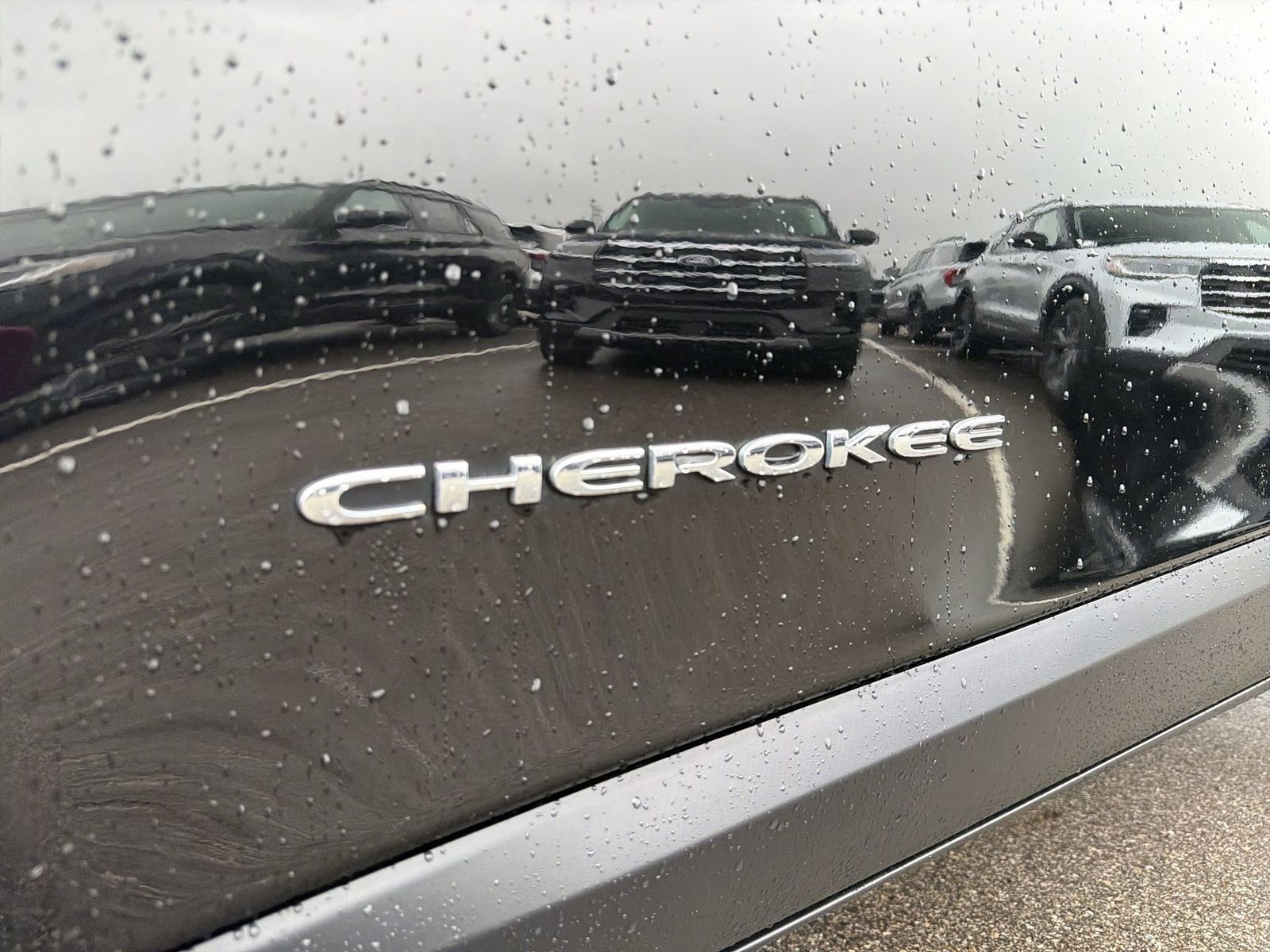 Thumbnail: 2021 Jeep Cherokee - 15