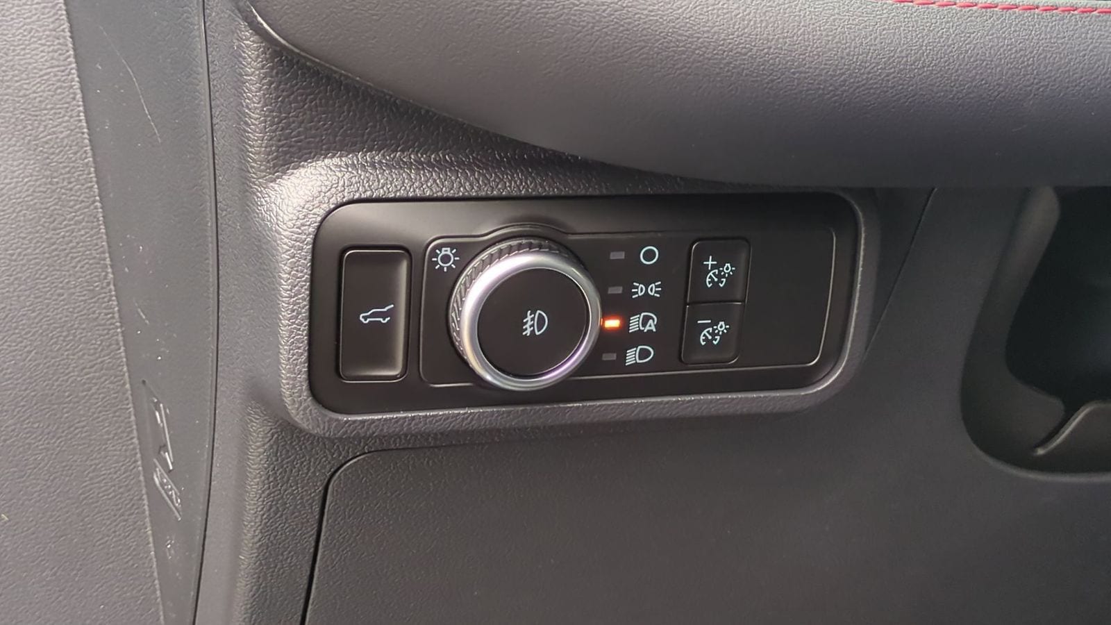 Thumbnail: 2026 Ford Explorer - 14