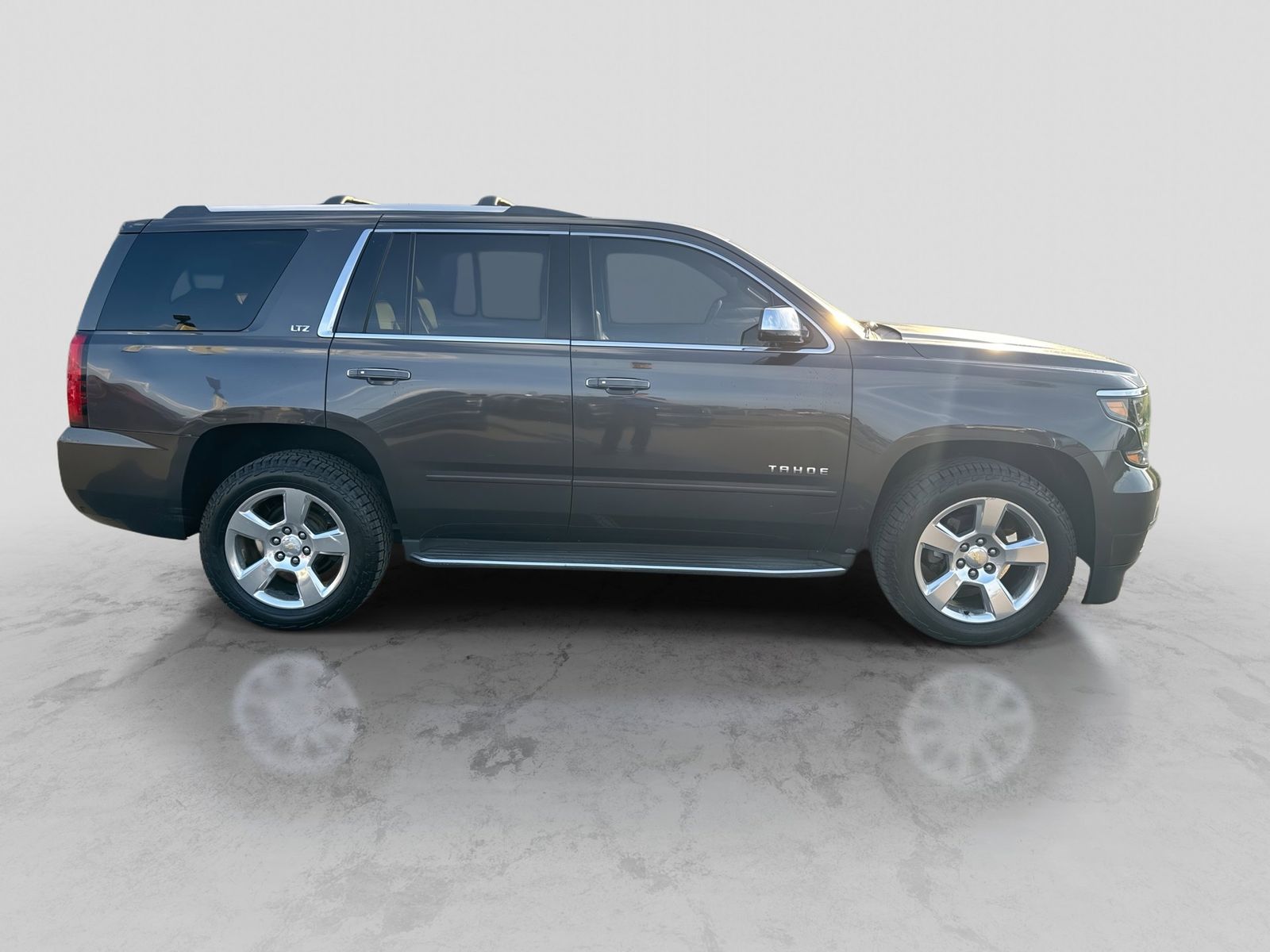 Thumbnail: 2015 Chevrolet Tahoe - 9