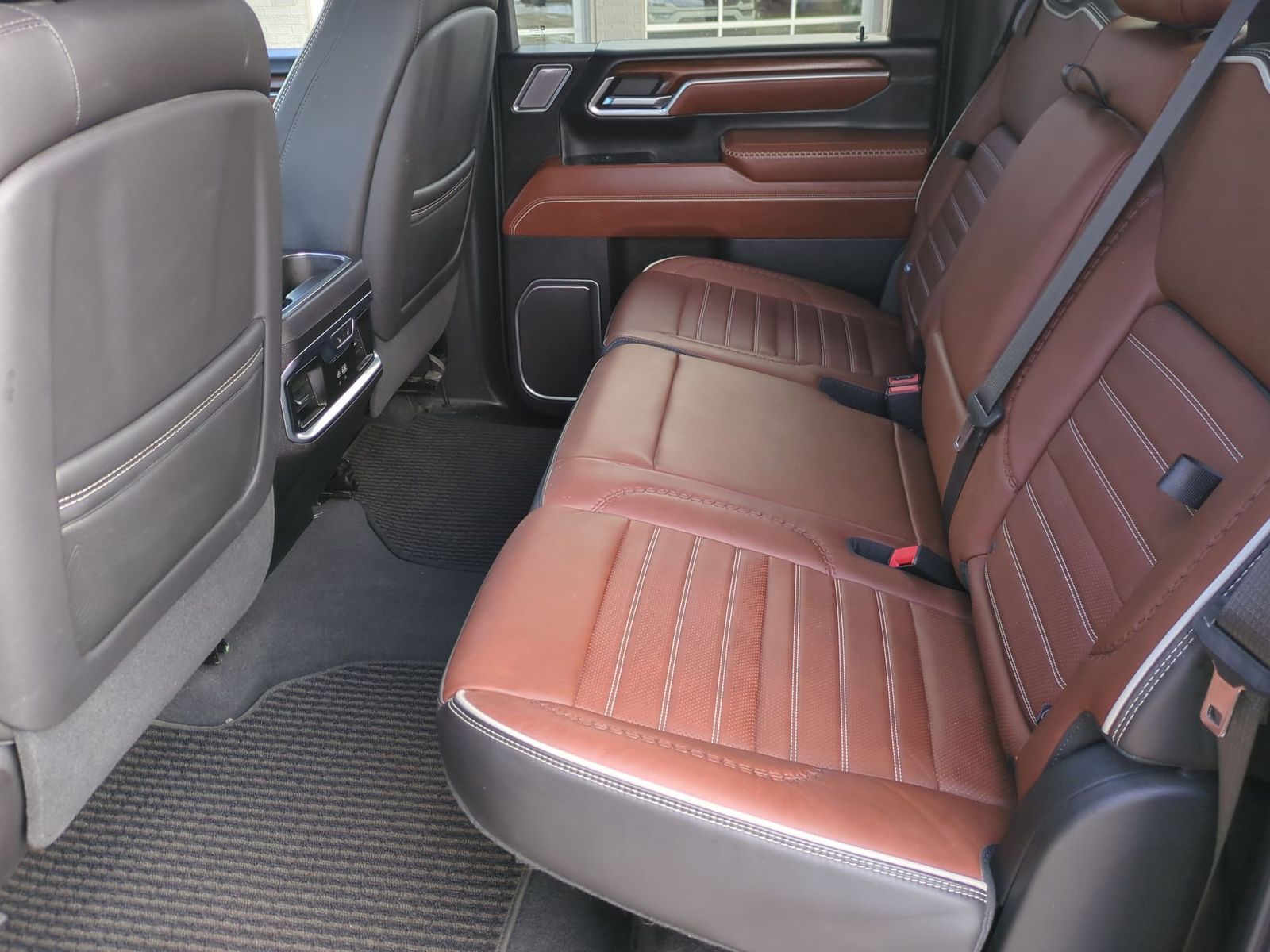 Thumbnail: 2024 GMC Sierra 2500 - 24