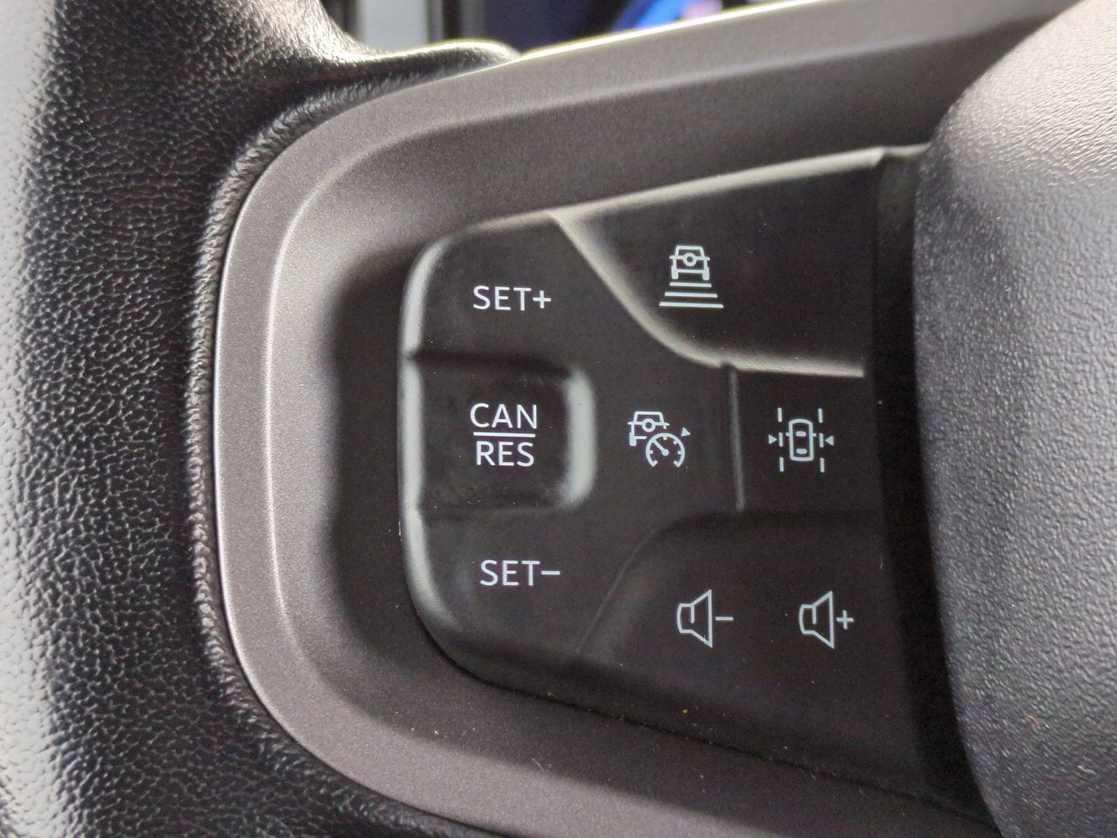 Thumbnail: 2023 Ford Bronco - 28