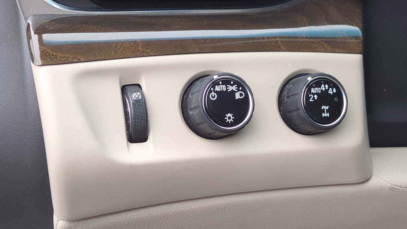 Thumbnail: 2020 Cadillac Escalade - 18