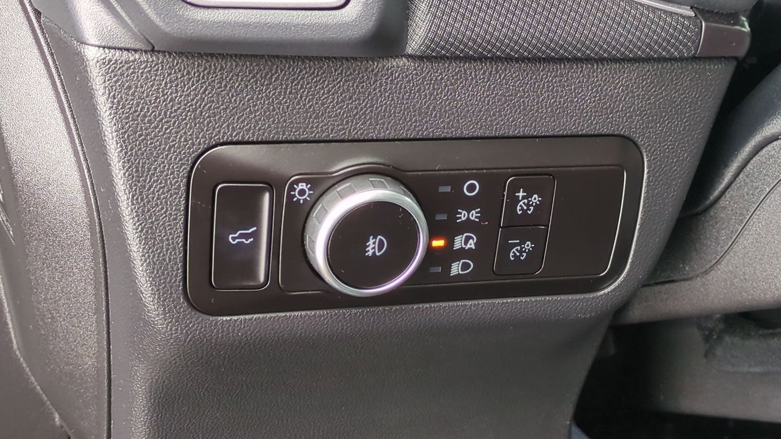 Thumbnail: 2023 Ford Bronco Sport - 18