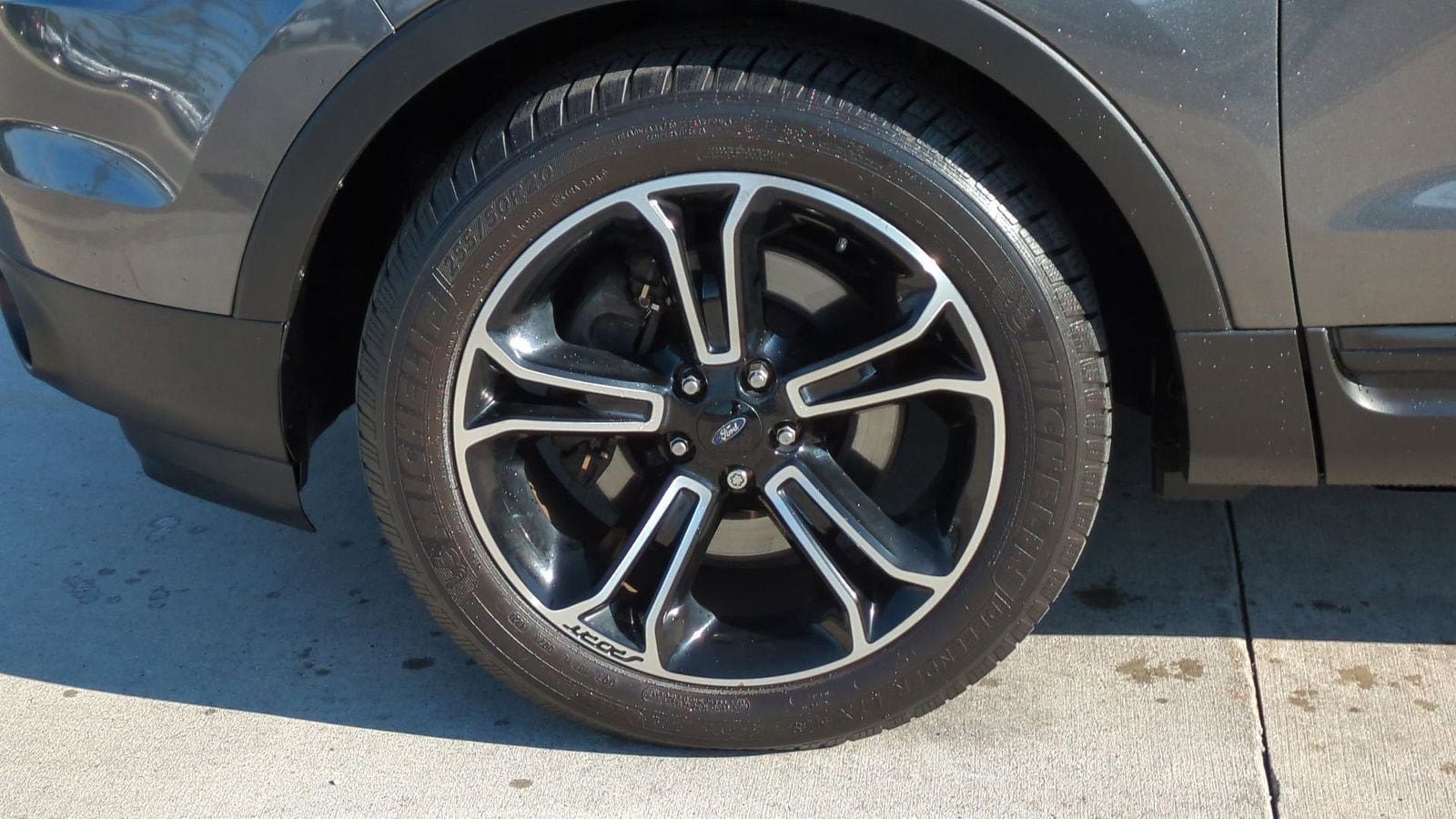 Thumbnail: 2015 Ford Explorer - 13