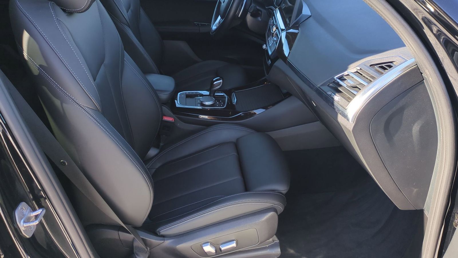 Thumbnail: 2022 BMW X3 - 21