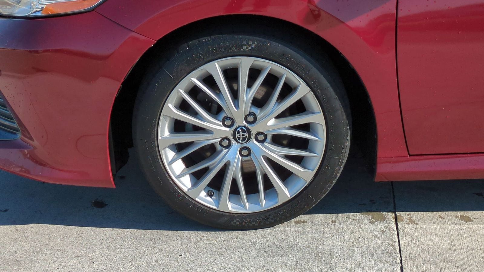 Thumbnail: 2018 Toyota Camry - 11