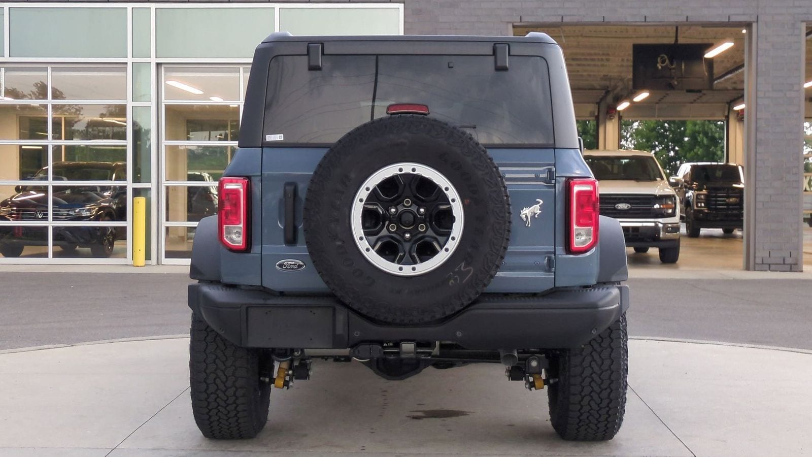 Thumbnail: 2025 Ford Bronco - 4