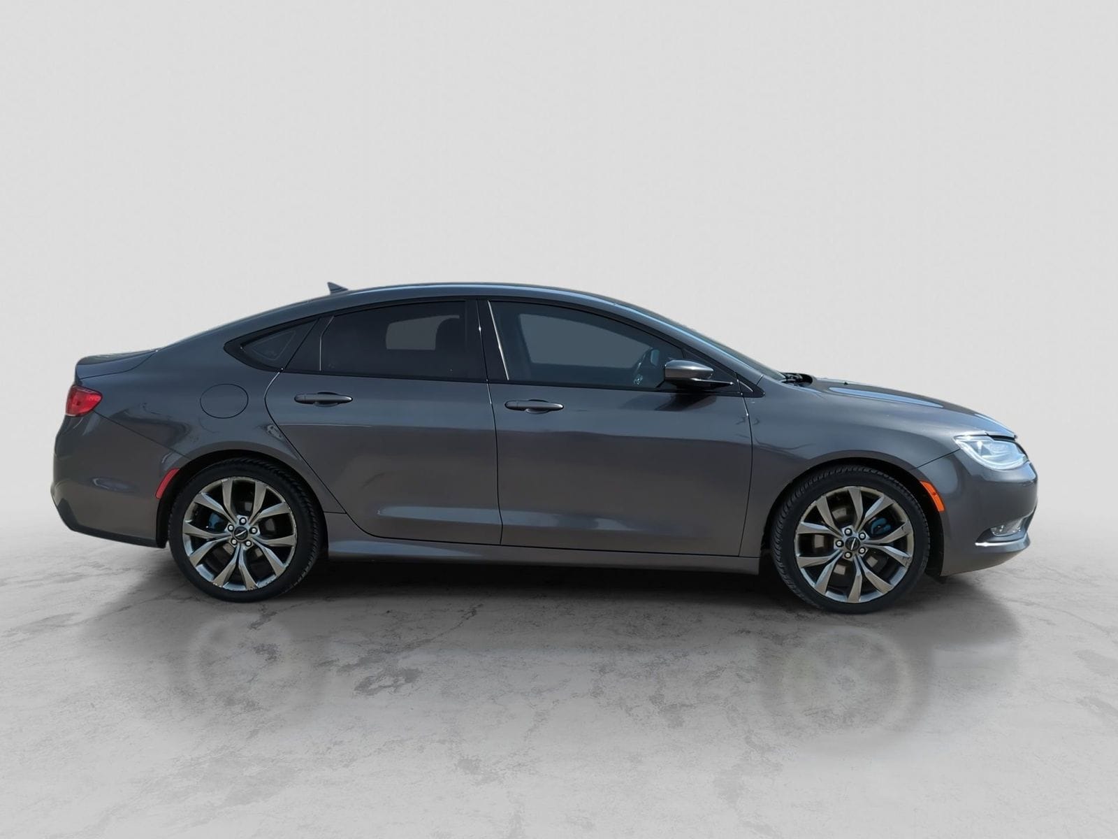 Thumbnail: 2015 Chrysler 200 - 9
