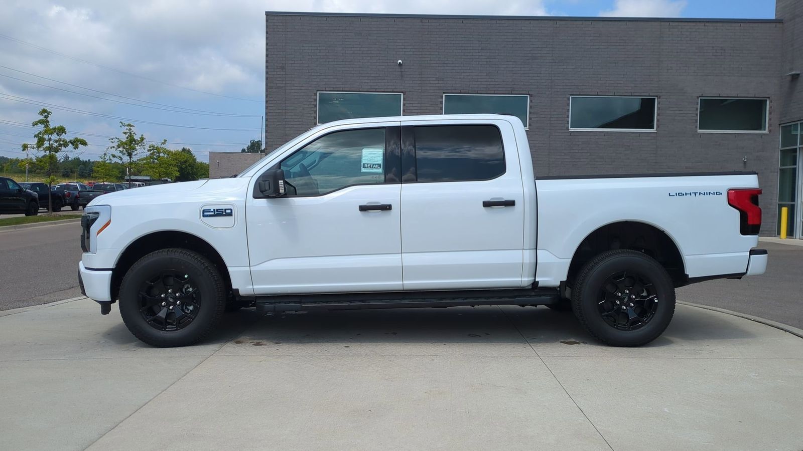 2025 Ford F-150 Lightning XLT photo 2
