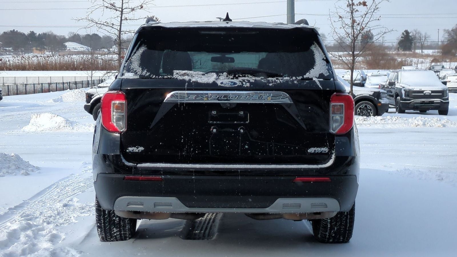 Thumbnail: 2021 Ford Explorer - 7