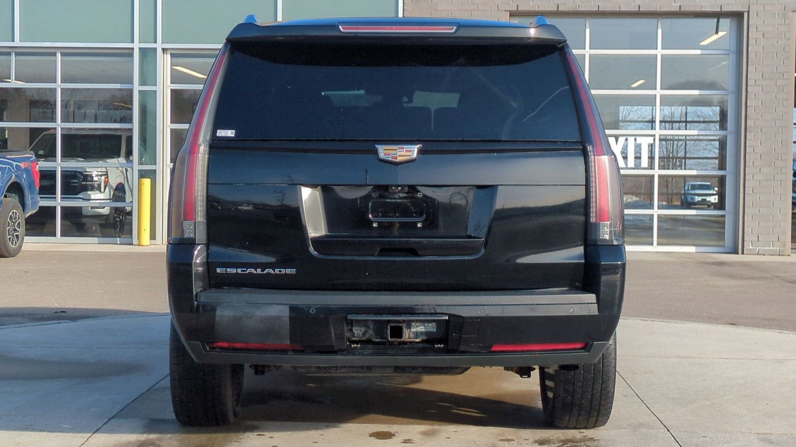 Thumbnail: 2020 Cadillac Escalade - 4