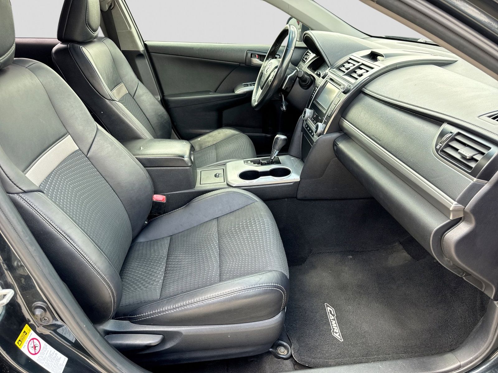 Thumbnail: 2013 Toyota Camry - 24