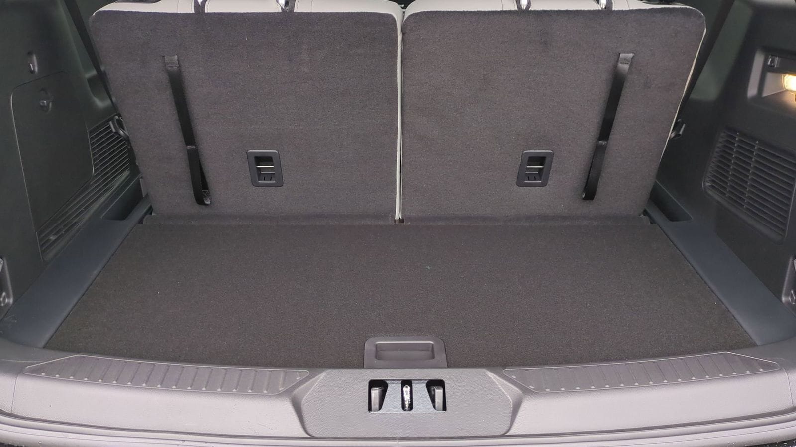 Thumbnail: 2026 Ford Explorer - 35