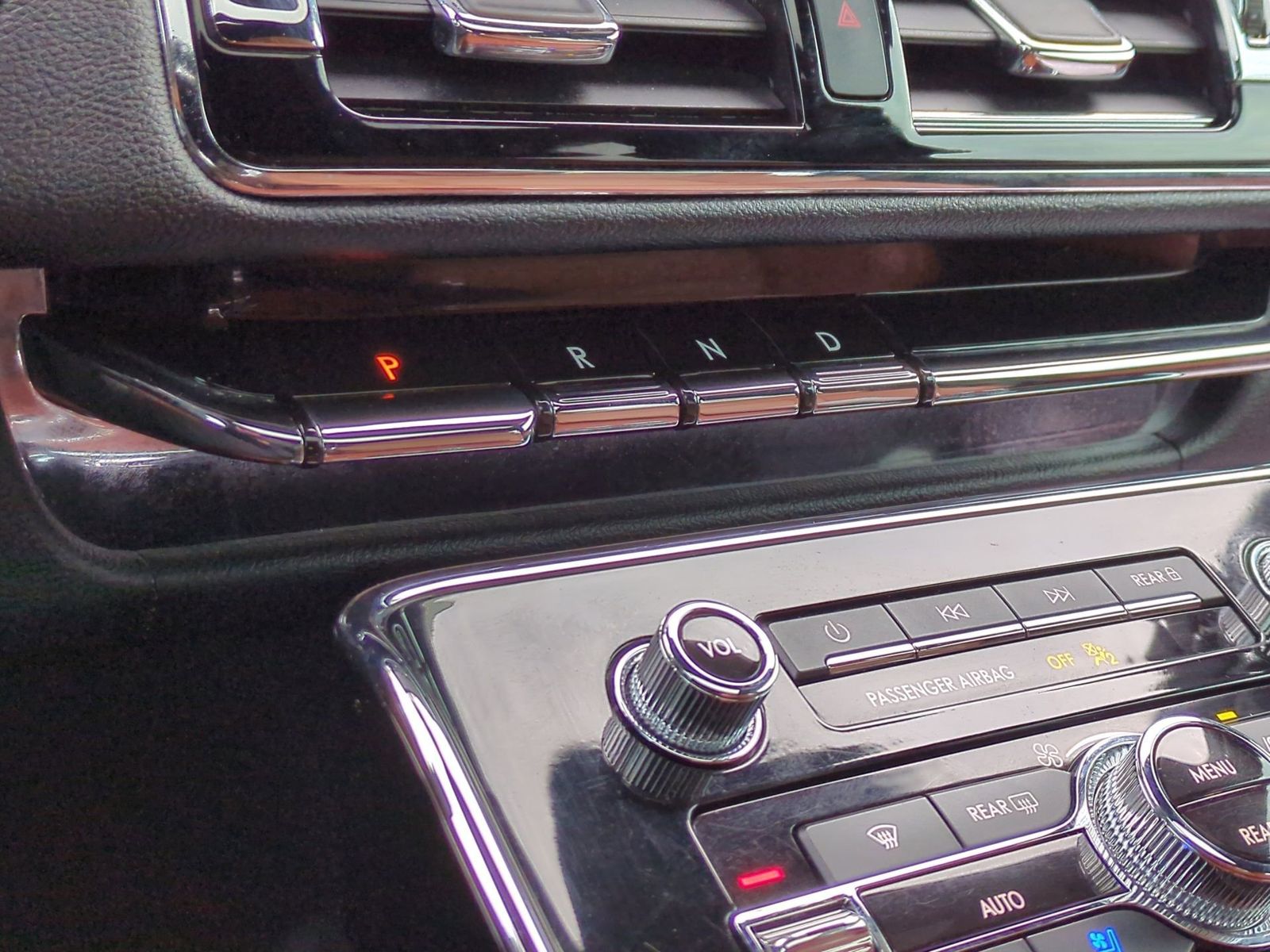 Thumbnail: 2019 Lincoln Navigator - 41