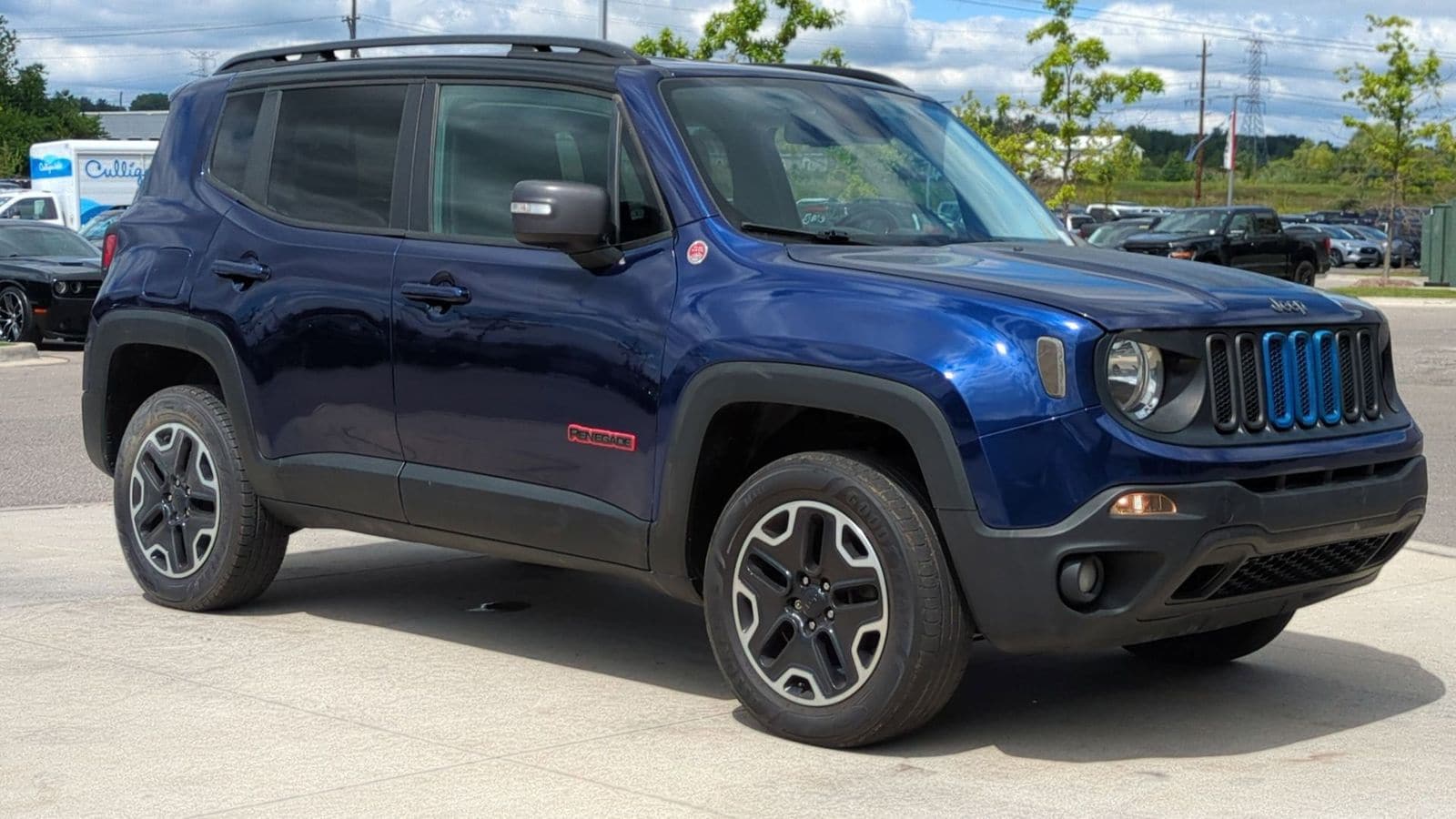 Thumbnail: 2017 Jeep Renegade - 10