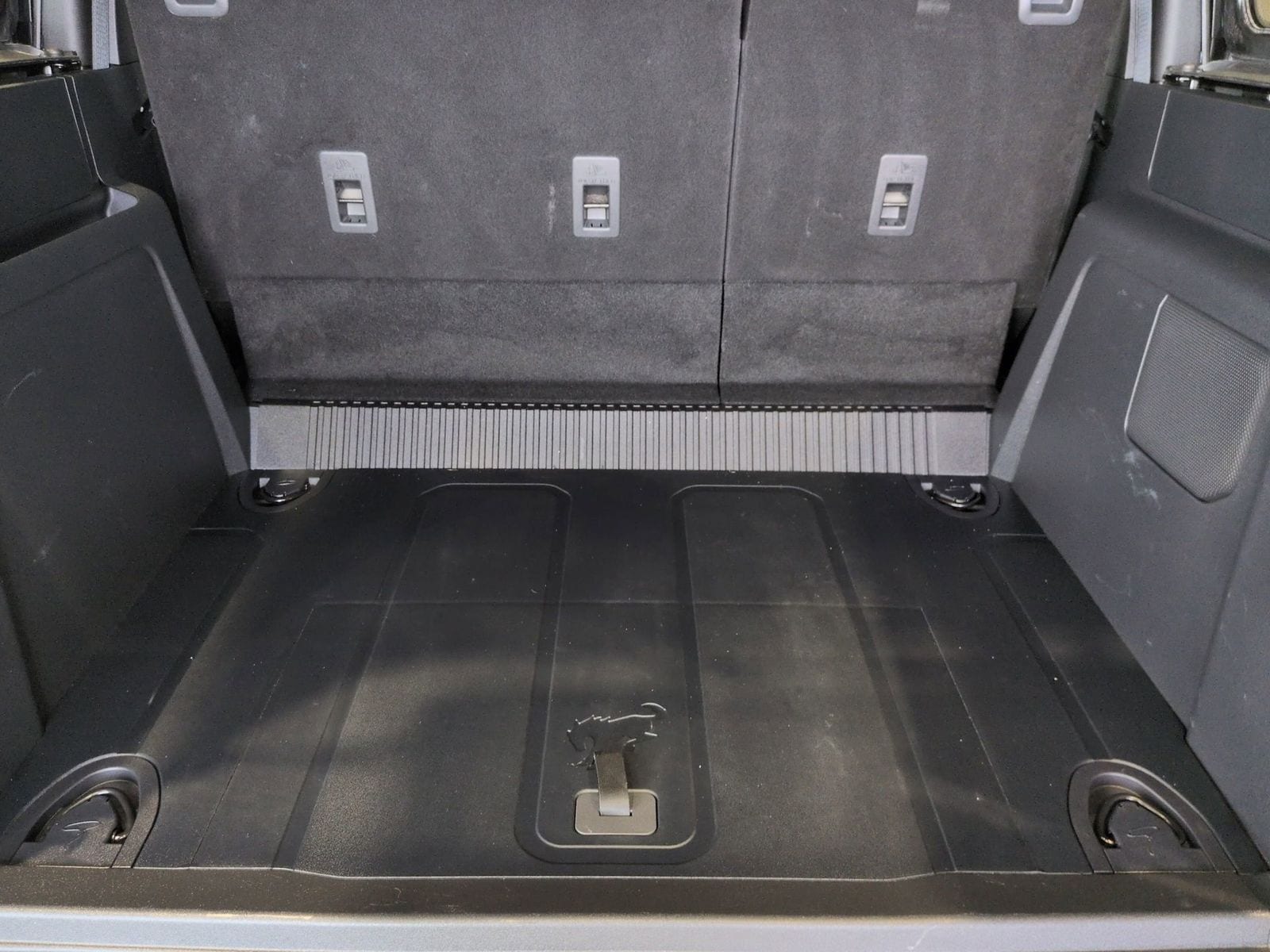 Thumbnail: 2025 Ford Bronco - 40