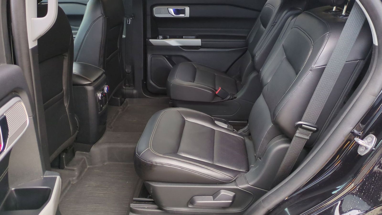 Thumbnail: 2021 Ford Explorer - 19