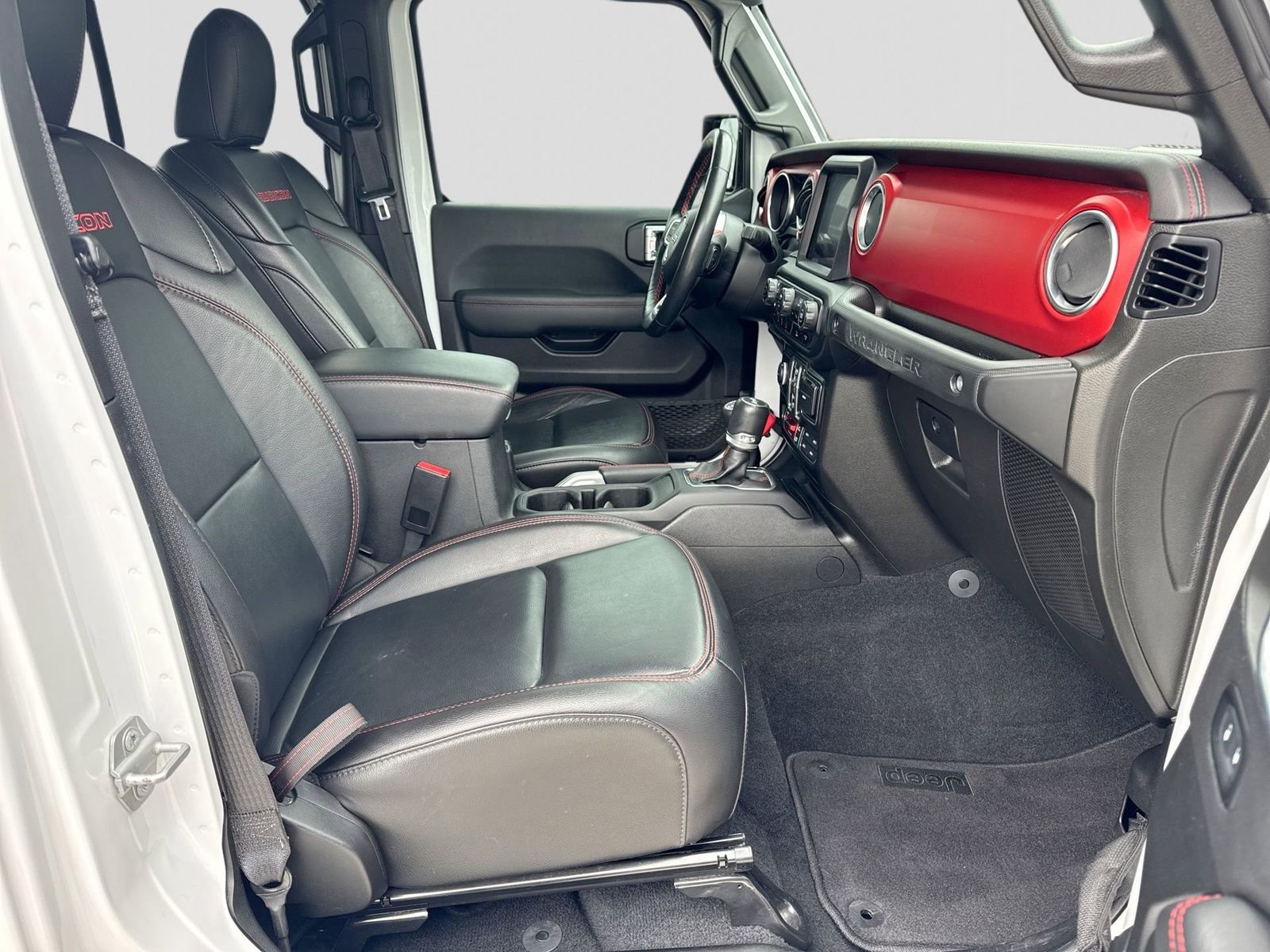 Thumbnail: 2021 Jeep Wrangler - 7