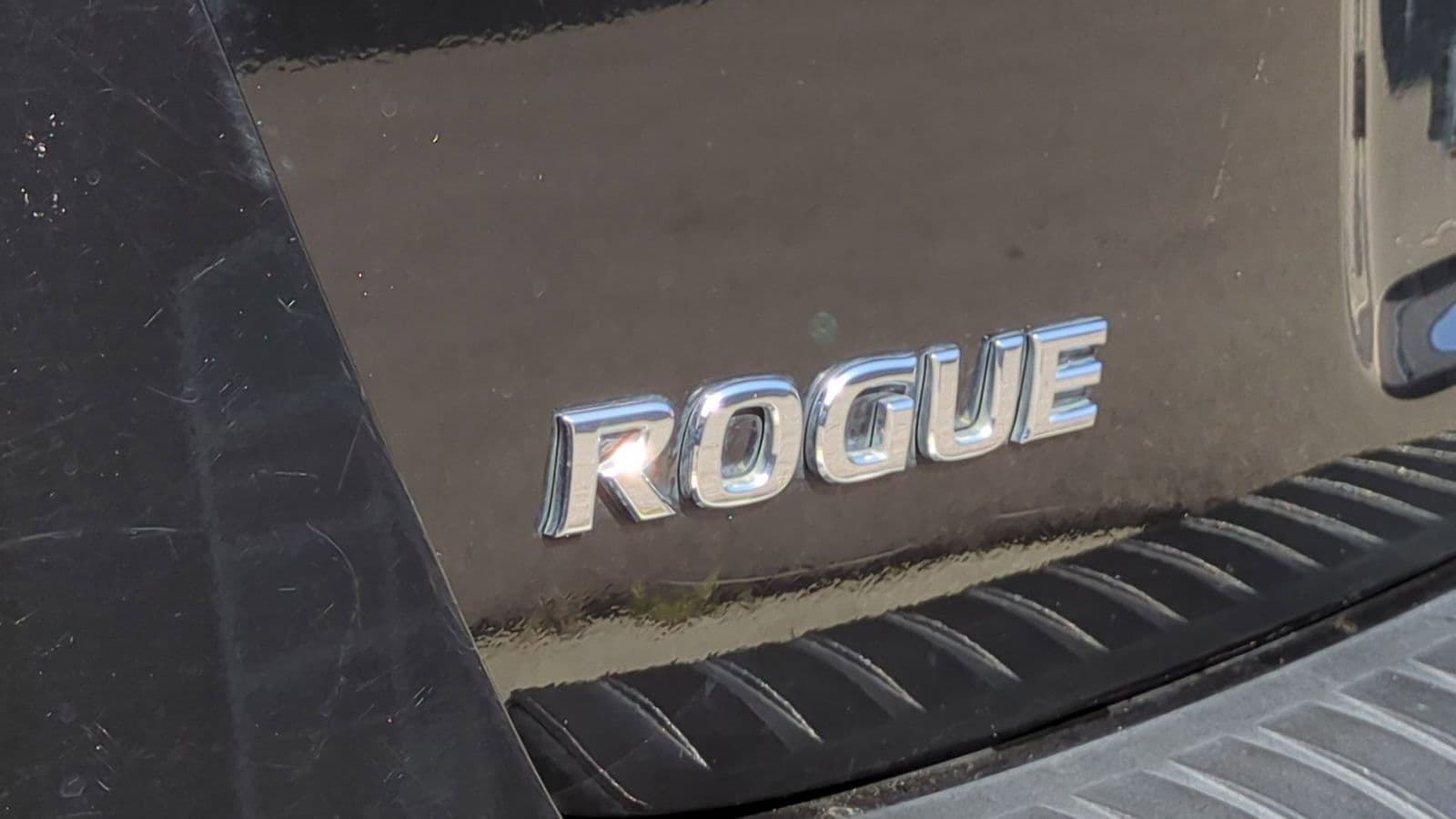 Thumbnail: 2011 Nissan Rogue - 12