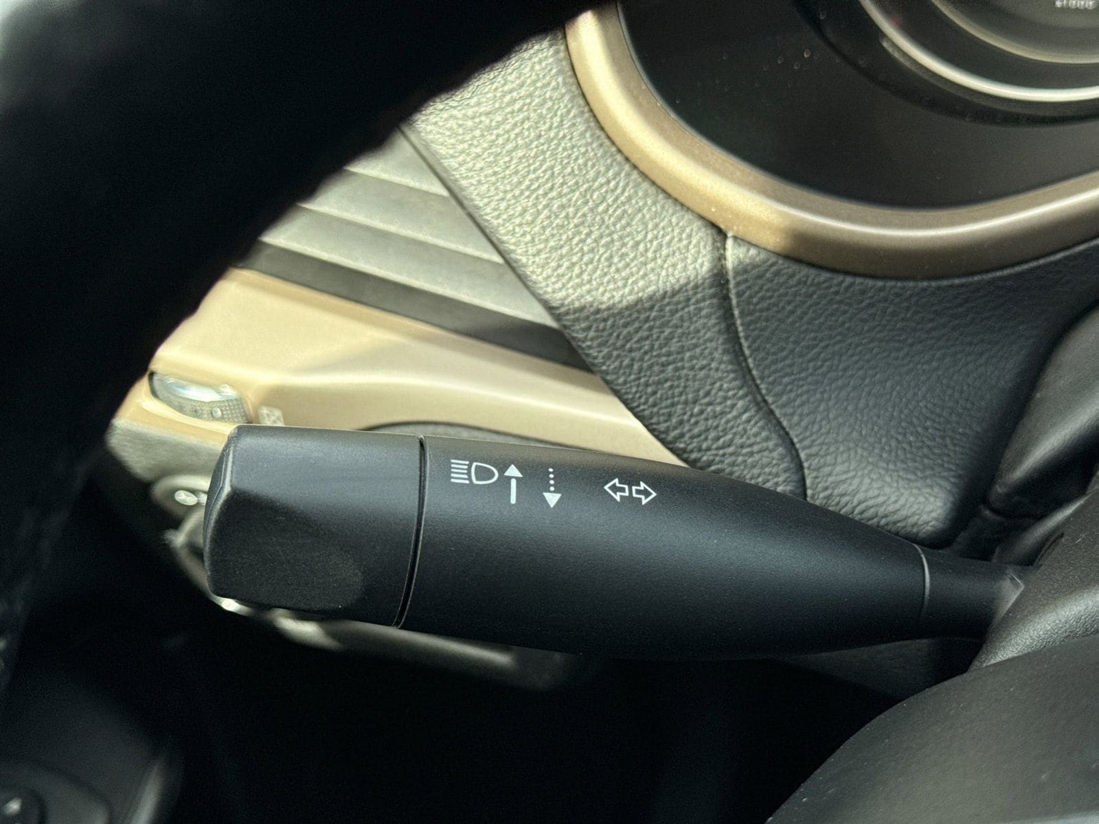 Thumbnail: 2014 Jeep Cherokee - 30