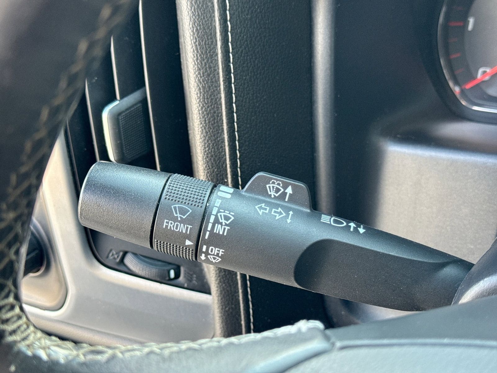 Thumbnail: 2015 GMC Sierra 1500 - 27