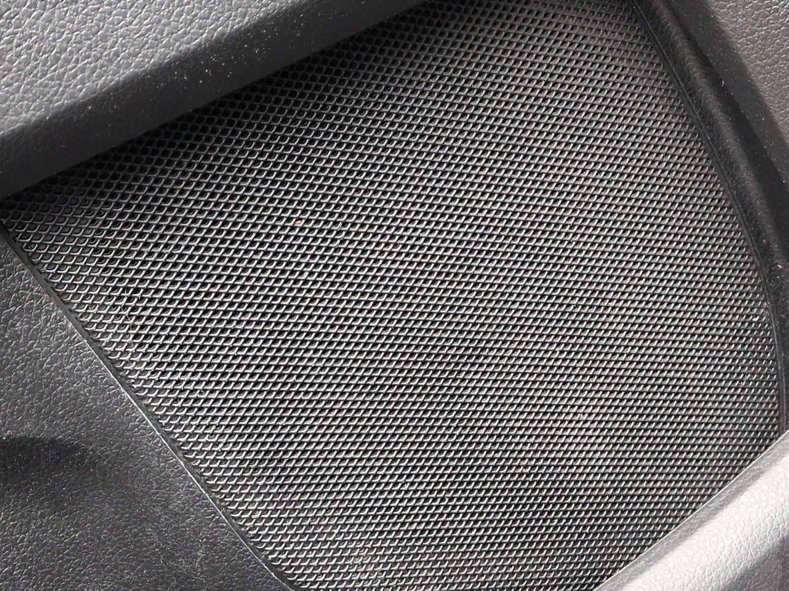 Thumbnail: 2016 Ford Explorer - 35