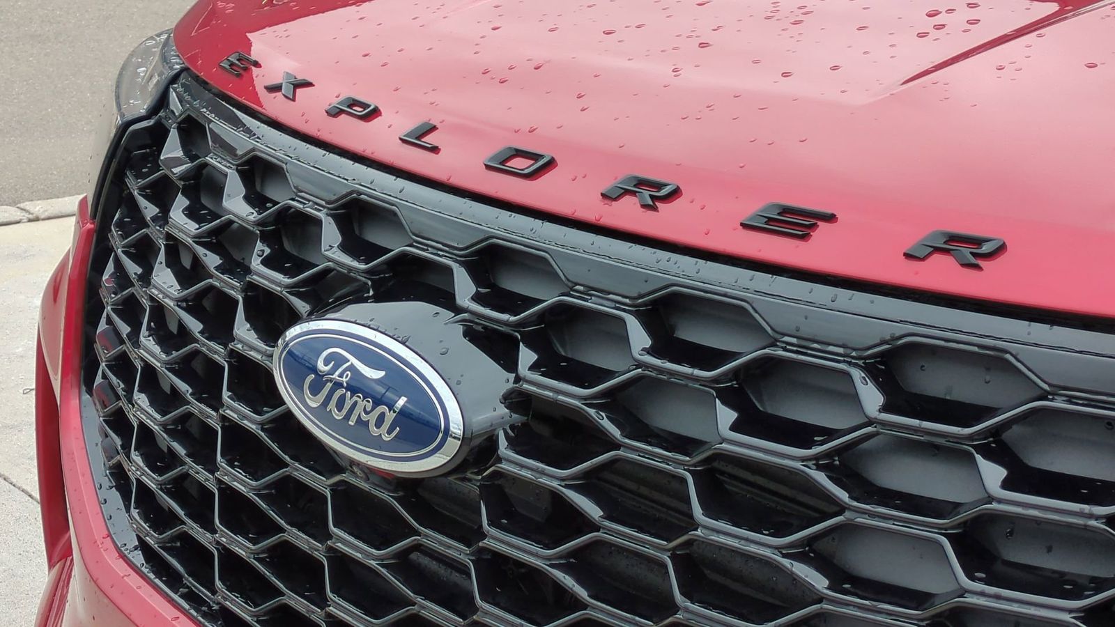 2025 Ford Explorer ST 11