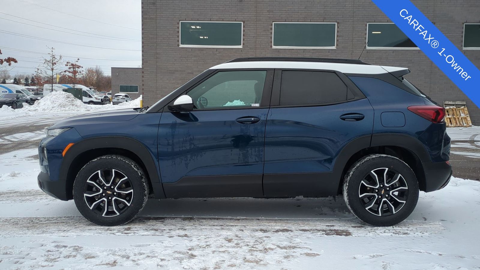 Thumbnail: 2023 Chevrolet TrailBlazer - 2