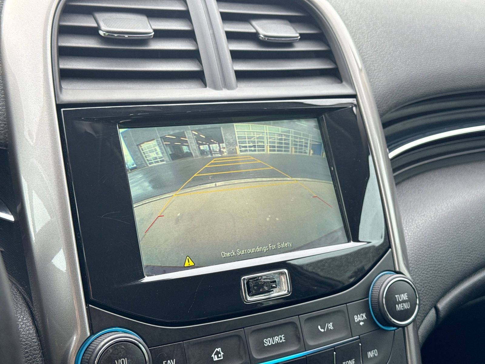 Thumbnail: 2015 Chevrolet Malibu - 29