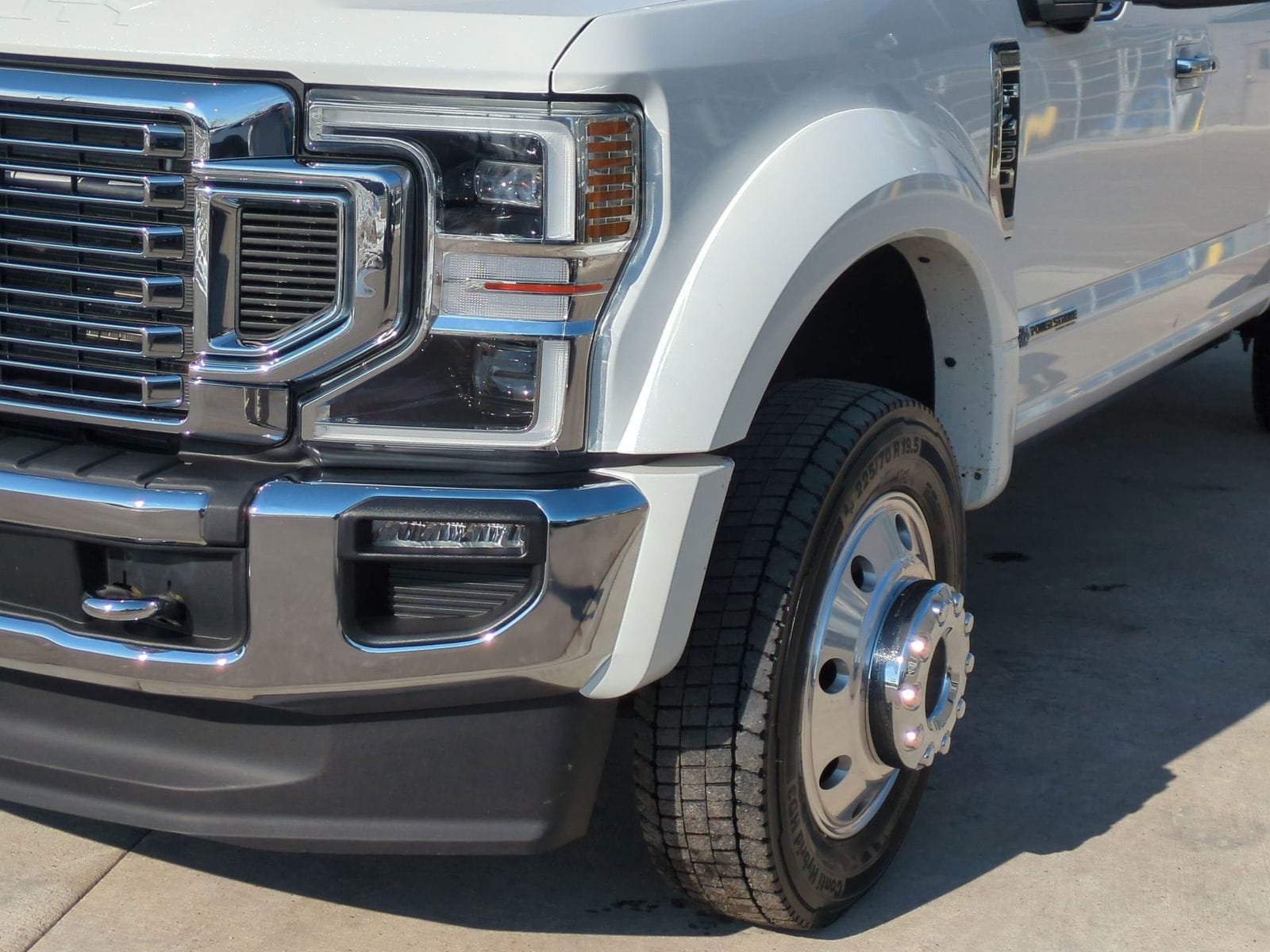 Thumbnail: 2022 Ford F-450 - 14