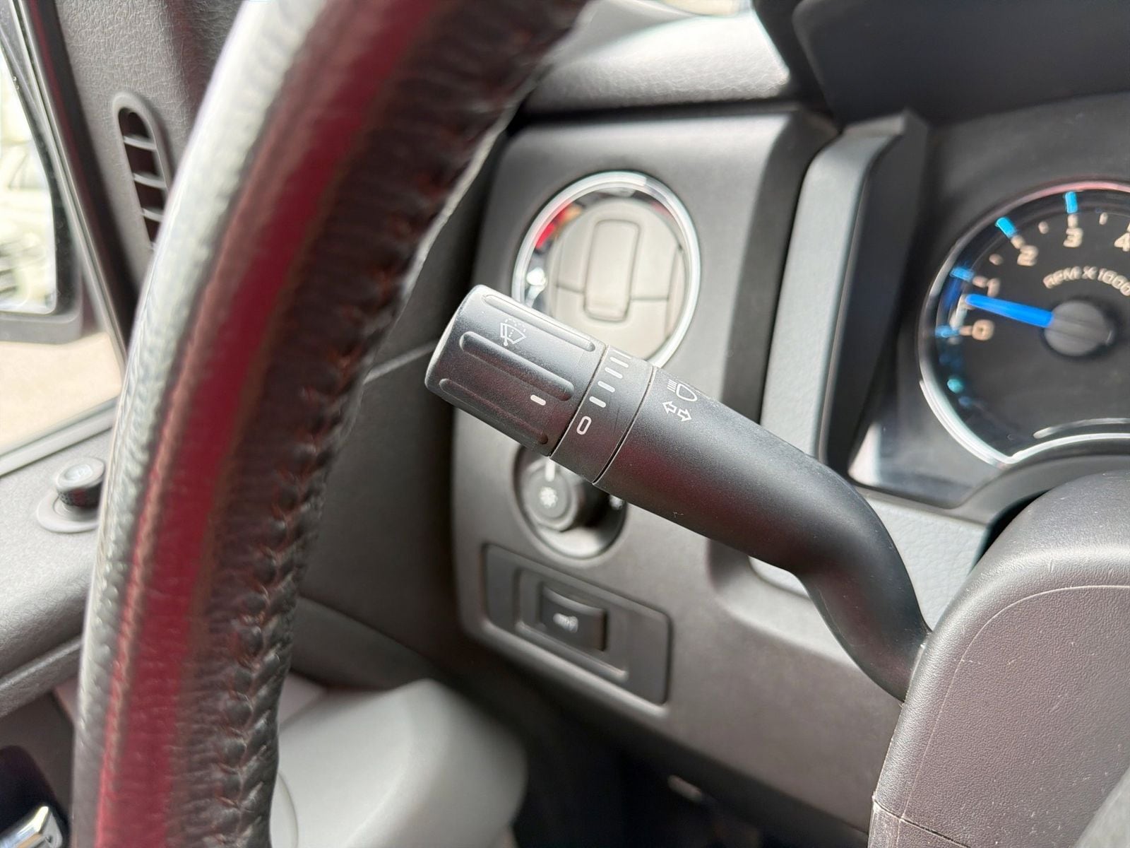 Thumbnail: 2014 Ford F-150 - 32
