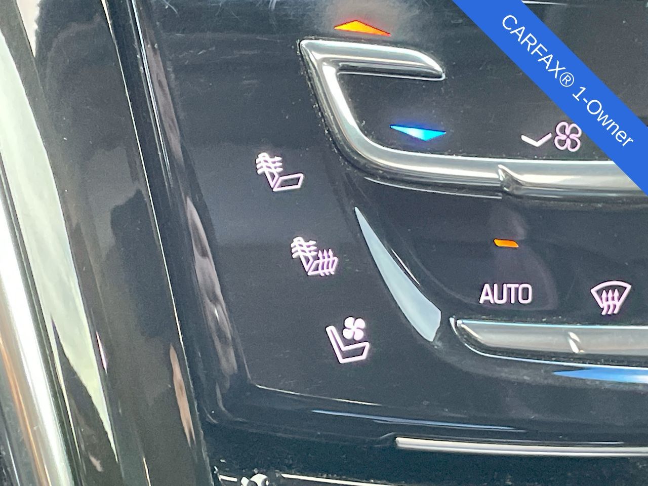 Thumbnail: 2018 Cadillac Escalade - 33