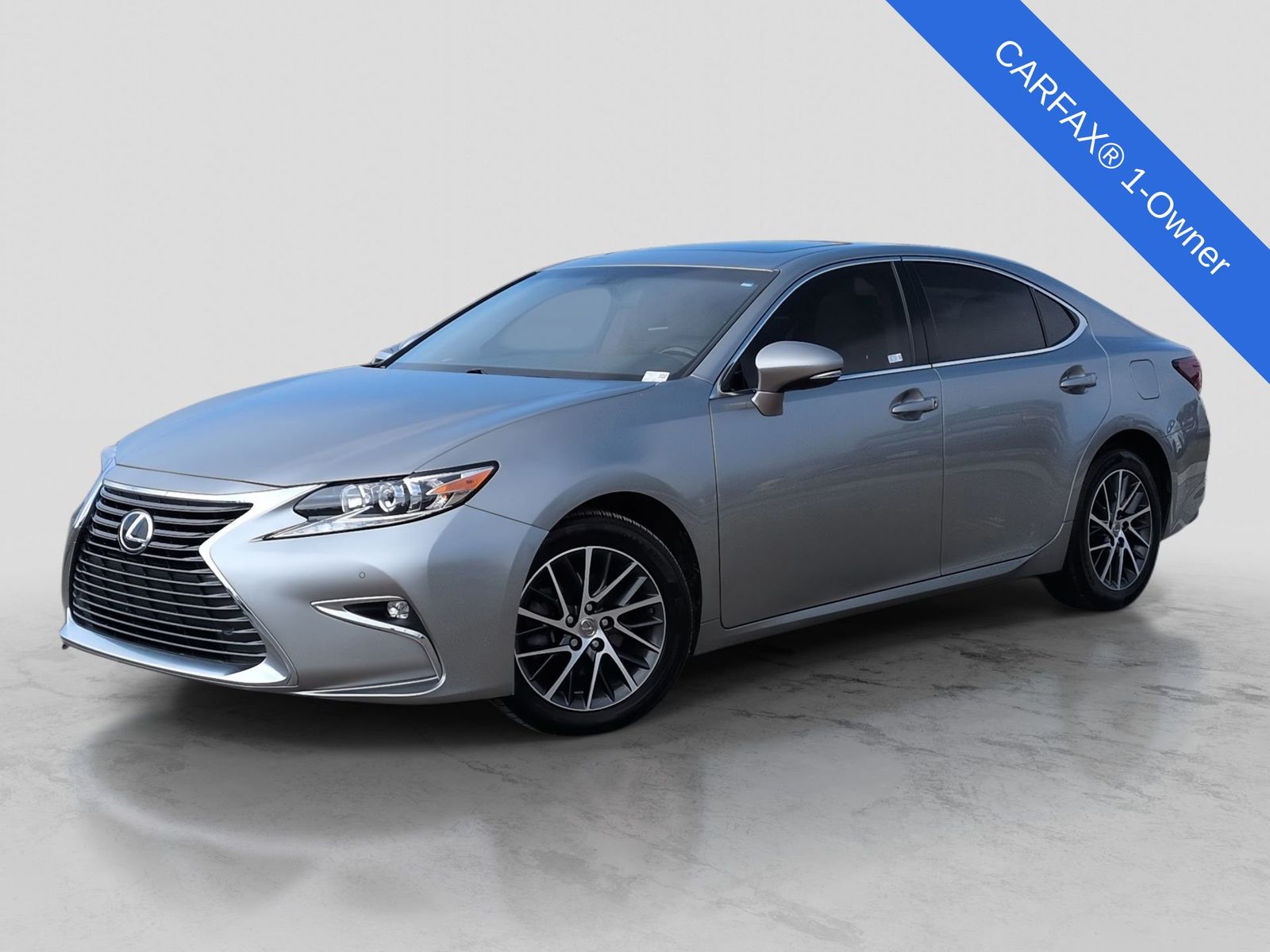 Thumbnail: 2016 Lexus ES - 1