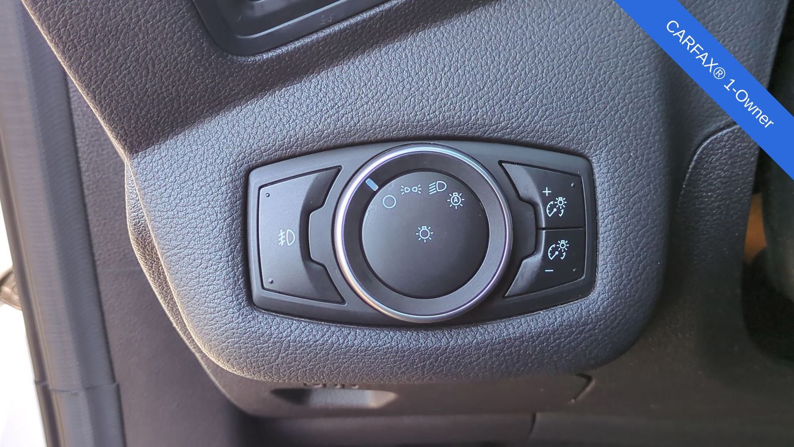 Thumbnail: 2016 Ford Escape - 34